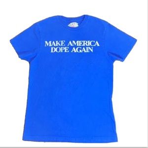 Make America Dope Again blue t-shirt men’s size small
